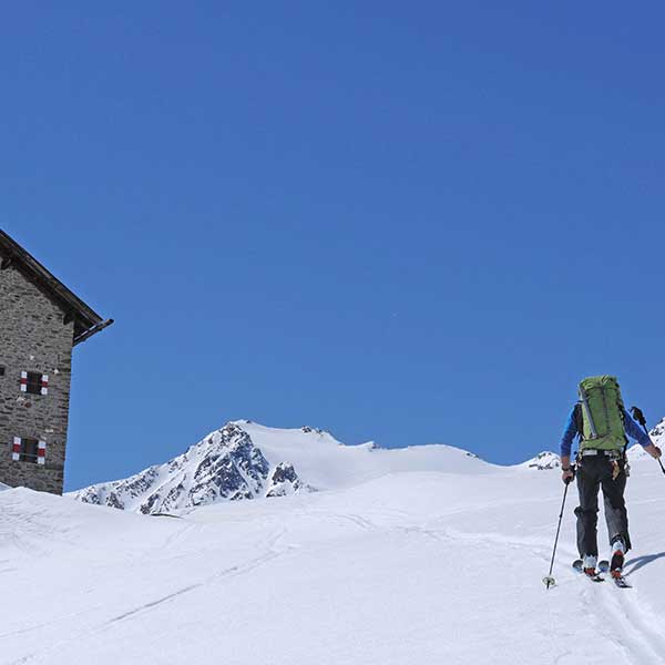 Tourengeher bei Martin-Busch-Hütte - Venter Runde