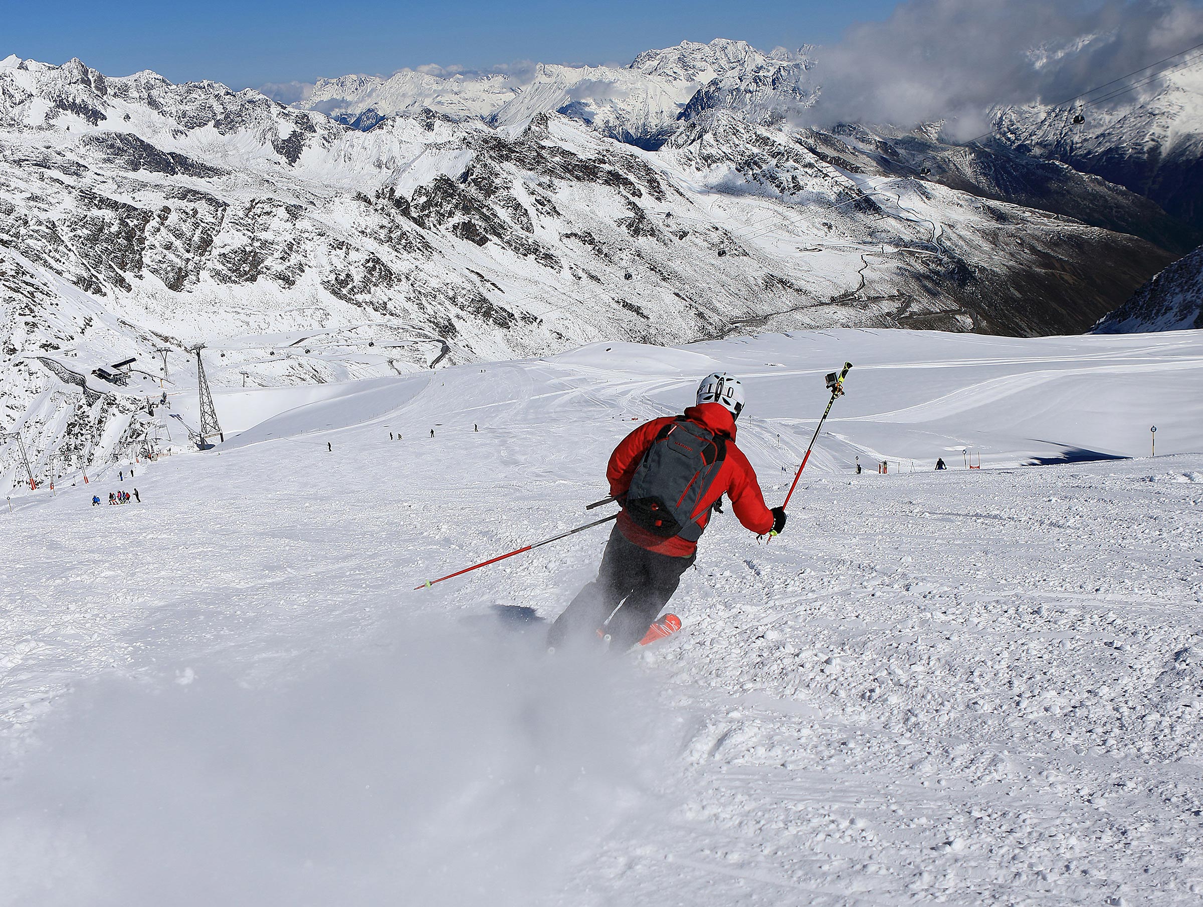 Skifahrer am Gletscher - Herbst im Ötztal