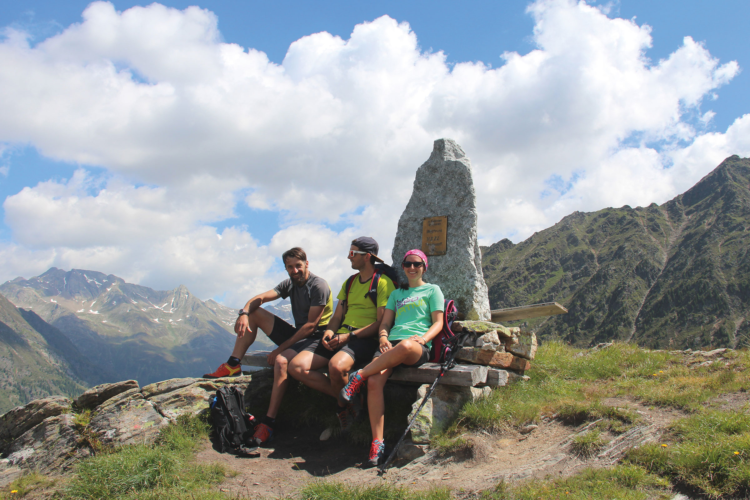Michael Leiter mit Freunden am Brand Gipfel - Wandern Niederthai Ötztal